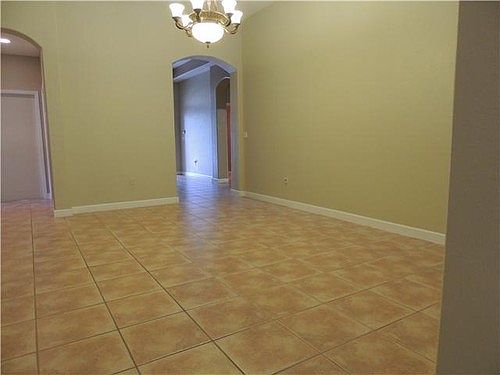 4th image of 15023 SW 11th Ln #000