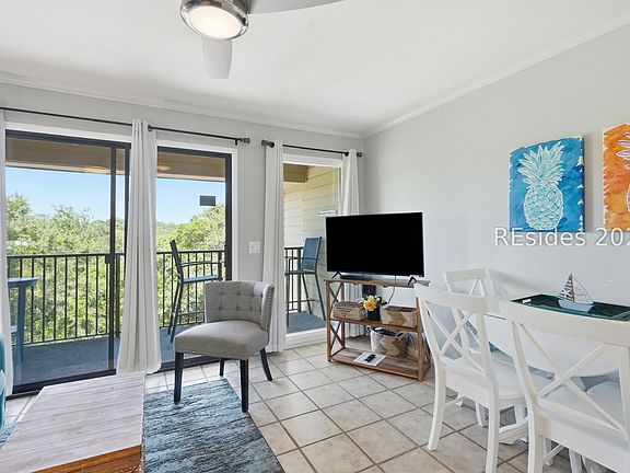 5th image of 40 Folly Field Rd APT C302