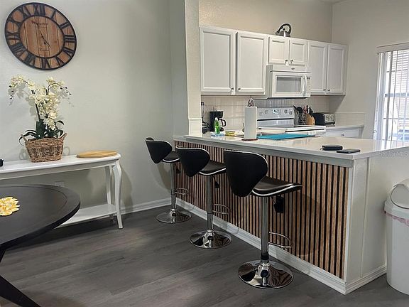 4th image of 1119 Park Ridge Cir