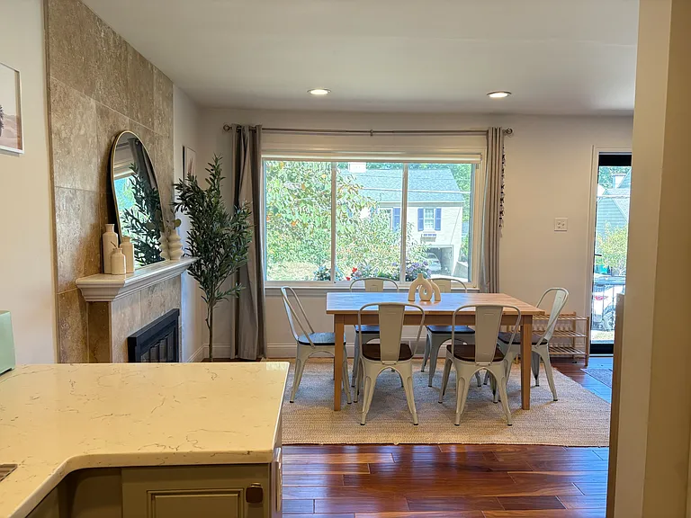 3335 N Sterling Way — Photo 6