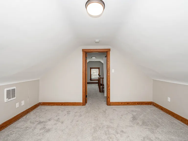 2737 Arbor Ave — Photo 28