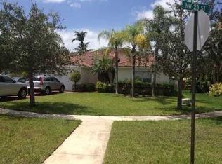 18862 NW 23rd St, Pembroke Pines, FL 33029