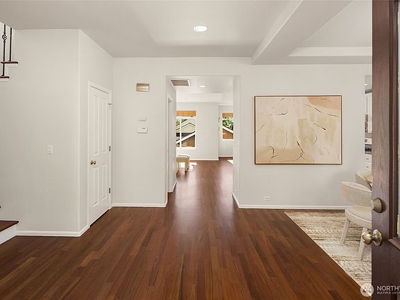 4th image of 2441 31st Avenue NE