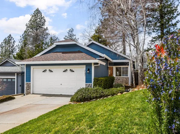 247 Fairmont Dr, Grass Valley, CA 95945