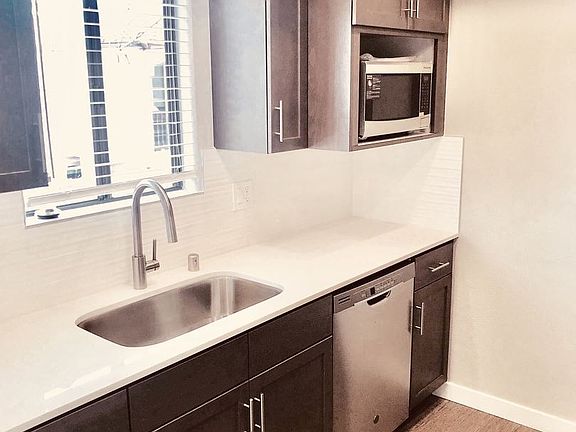 3rd image of 4525 Campus Ave APT 10