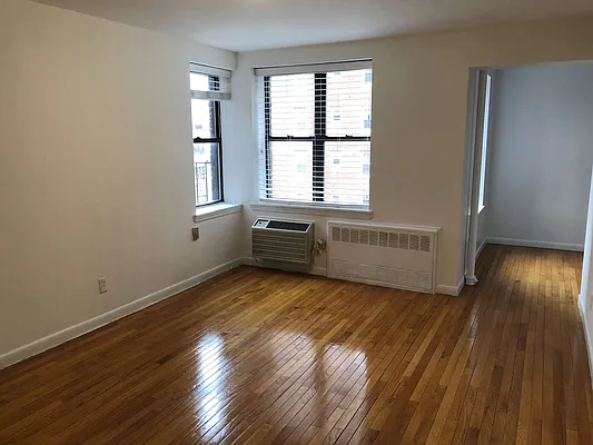 Rented by Waverly Realty Associates | media 3