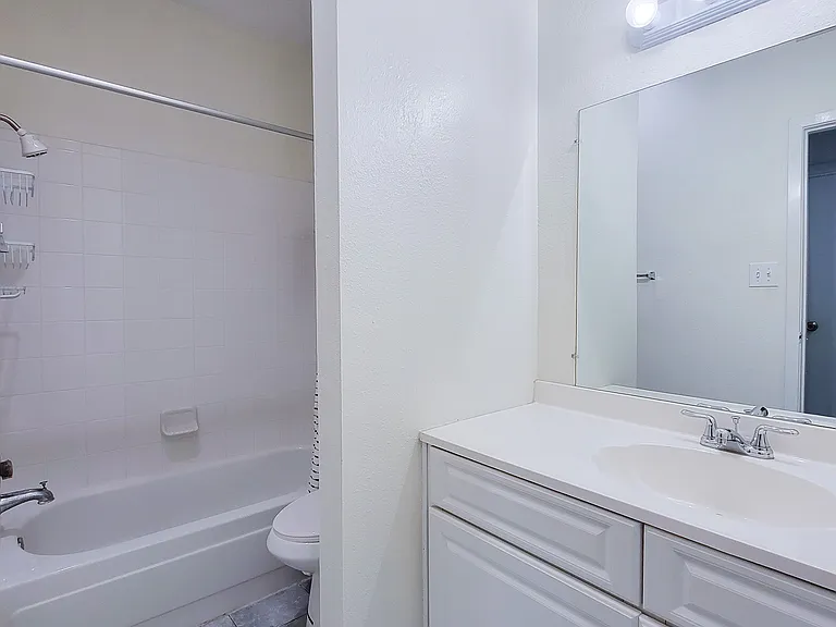 7119 N Holiday Dr #7119 — Photo 20
