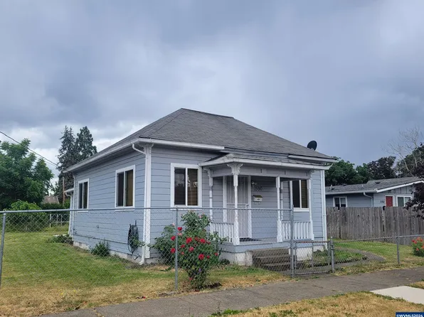 1590 Lee St SE, Salem, OR 97302