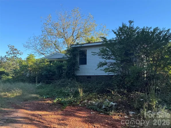 135 Buccaneer Cir, Salisbury, NC 28146