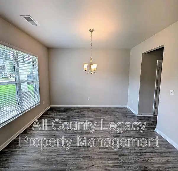 1313 Brookstone Lake Dr — Photo 4