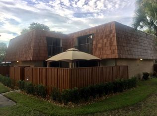 419 Buttonwood Ln, Boynton Beach, FL 33436
