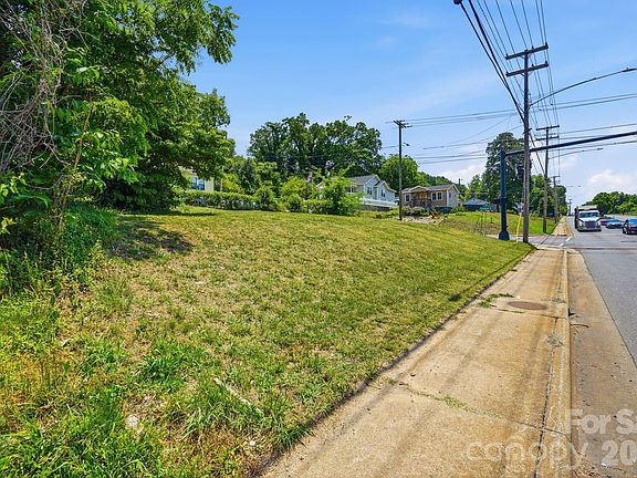 2nd image of 412 W Davidson Ave