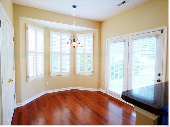 4th image of 21404 Aftonshire Dr