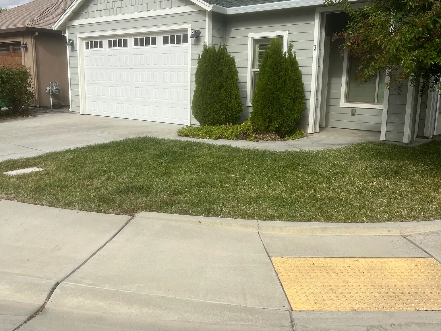 3 bed, 1312 sqft, $2,100 — Photo 2