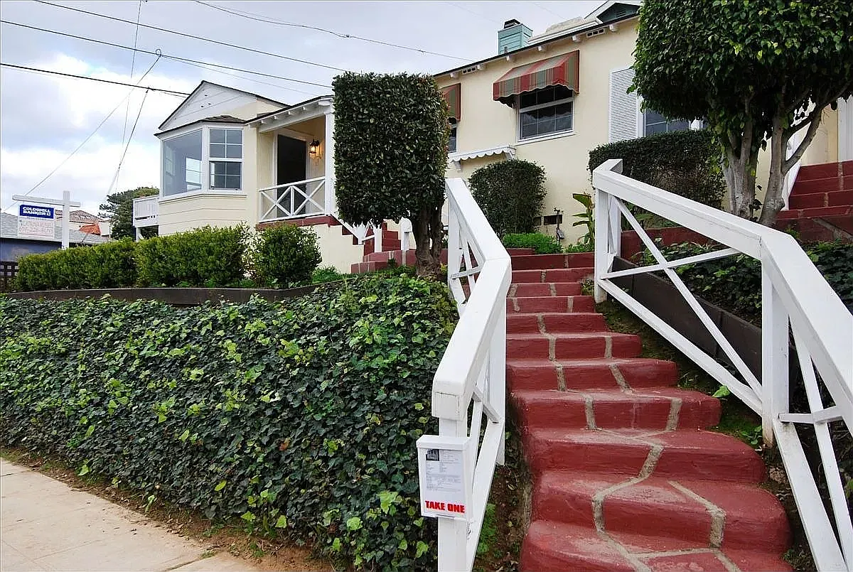 1 bed, 725 sqft, $3,175 — Photo 1