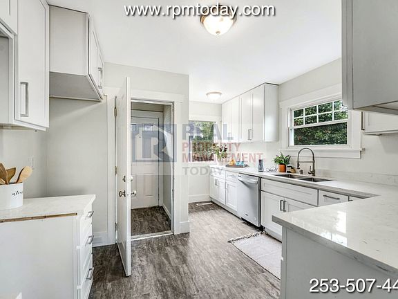 4th image of 106 S 46th St #A