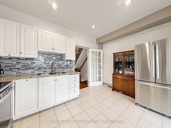 3rd image of 41 Madelaine Ave