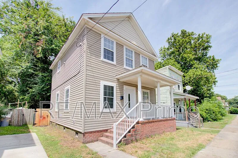 3 bed, 2.0 bath, 1200 sqft, $1,750 — Photo 4