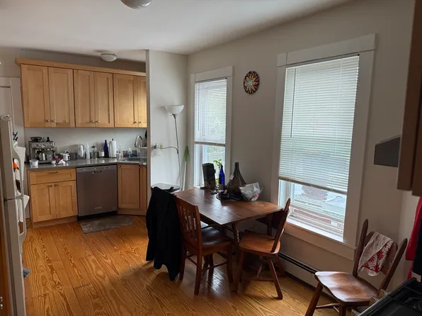 89 Newton St #4, Somerville, MA 02143