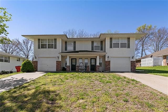 1st image of 816-820 SE Drew Ct
