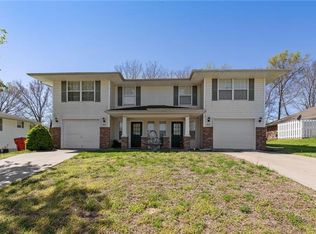 816-820 SE Drew Ct, Blue Springs, MO 64014