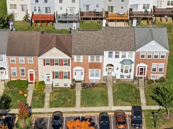 917 Lake Overlook Dr, Bowie, MD 20721