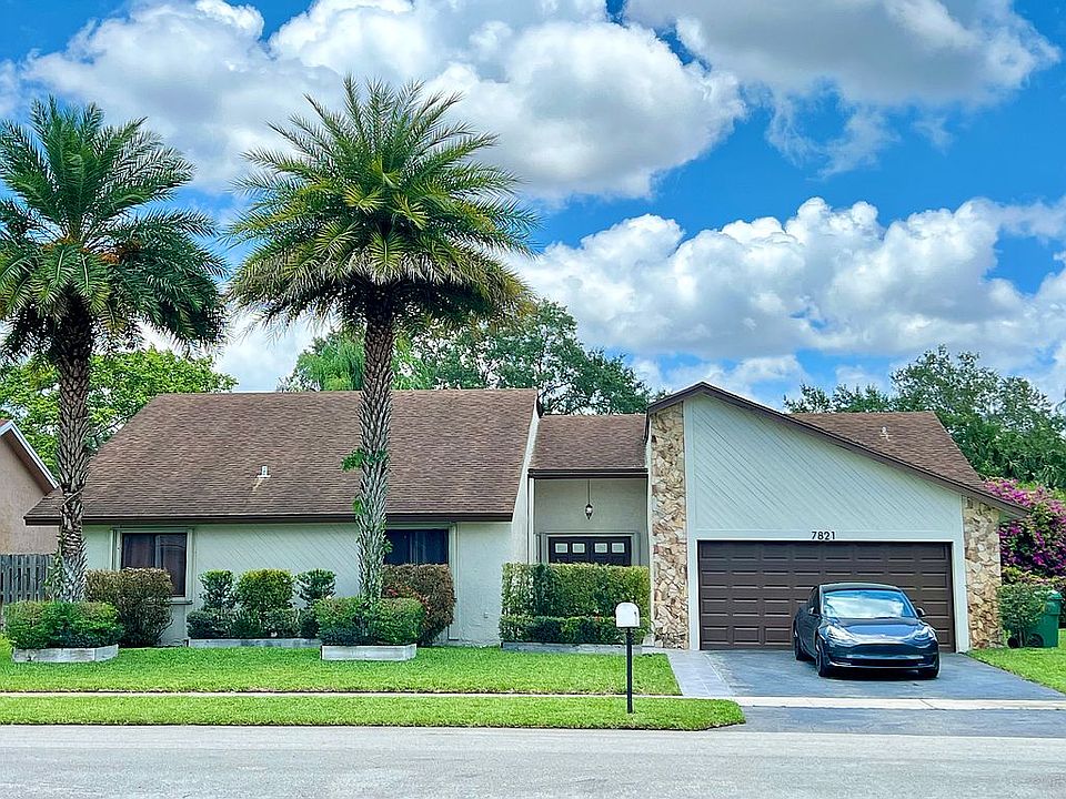 1st image of 7821 NW 54th Ct