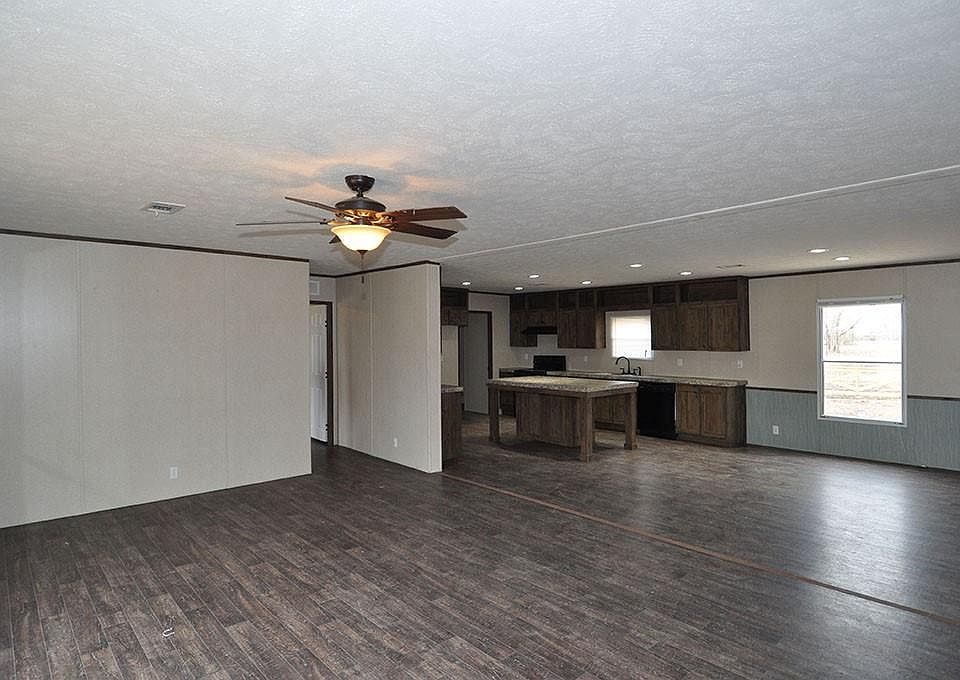 2nd image of 1566 County Road 610 #Cc