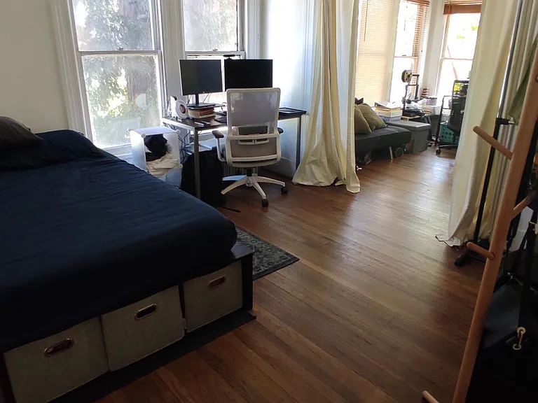2431 College Ave #7 — Photo 6