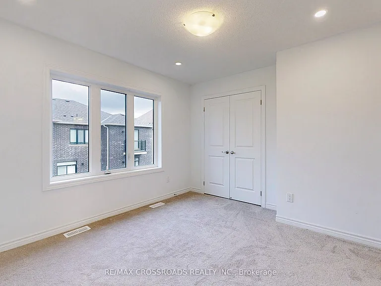 781 Kootenay Path — Photo 18