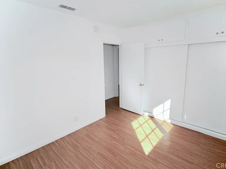 6951 Simpson Ave #12 — Photo 15