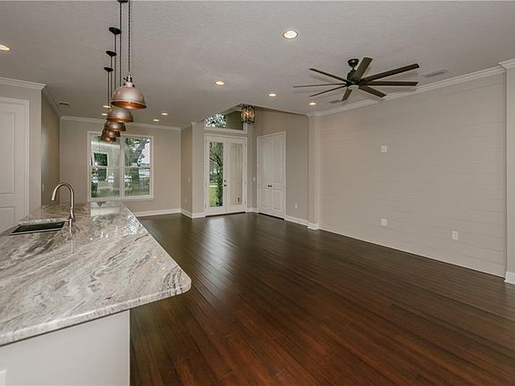5th image of 3412 Harbor Beach Dr