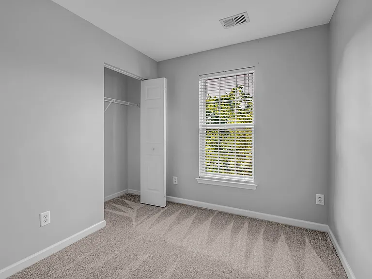 753 Huffine Manor Cir — Photo 4