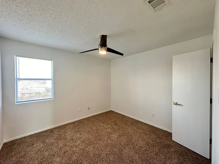 4403 Tidal Wave Dr — Photo 24
