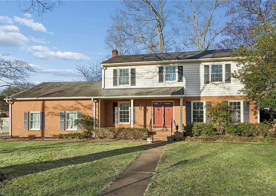 1st image of 201 Harwood Dr