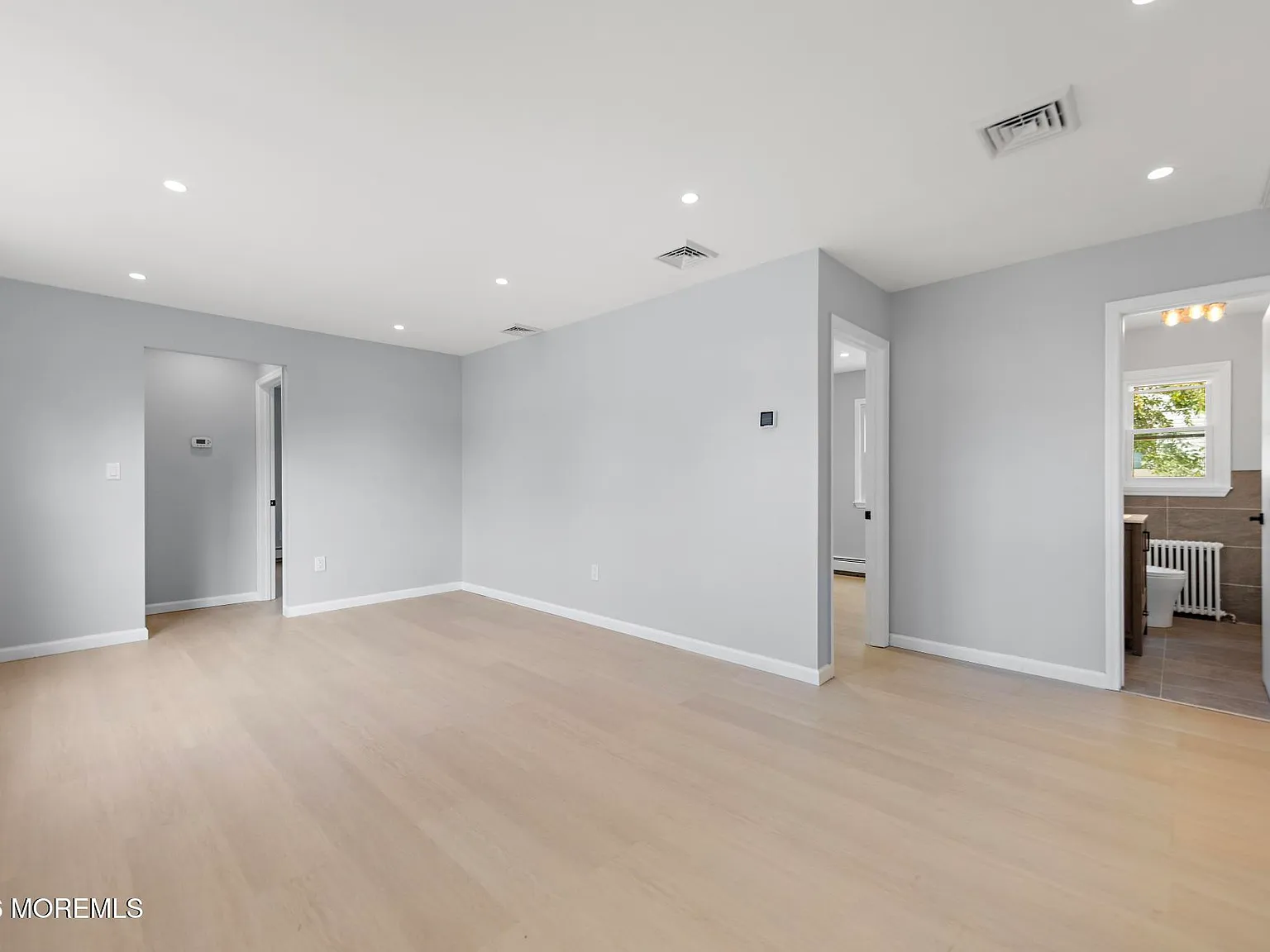 4 bed, 2000 sqft, $3,750 — Photo 4
