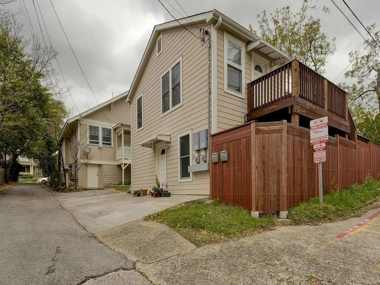 601 Bellevue Pl Unit D — Photo 4