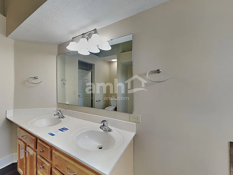7818 Bent Willow Dr — Photo 12