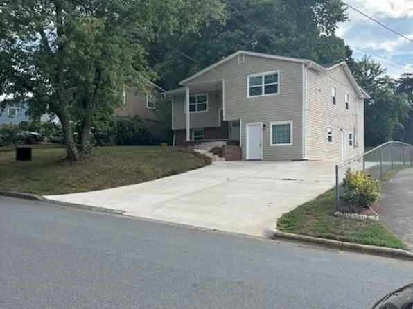 1439 E Sedgefield Dr, Winston Salem, NC 27107