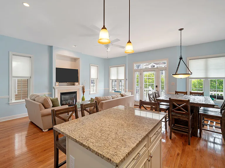2720 Asbury Ave #1 — Photo 20