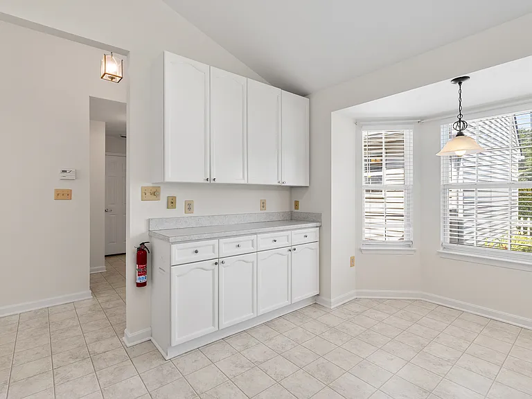 11318 Savannah Dr — Photo 22