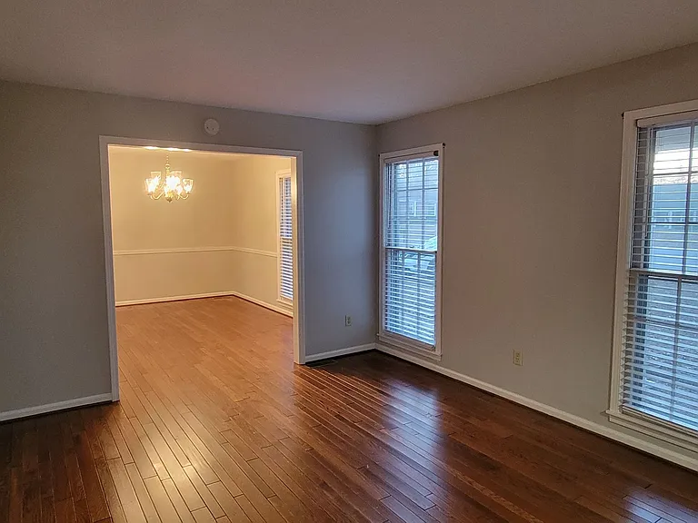 253 Chickering Rd — Photo 8