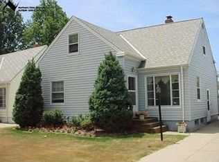 430 E 274th St, Euclid, OH