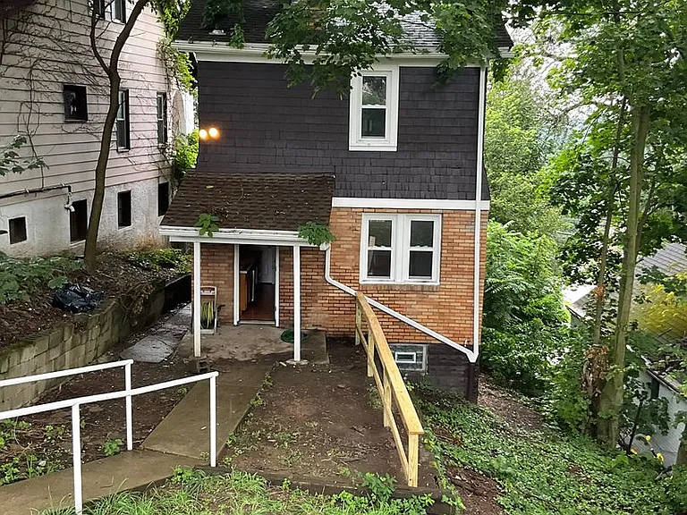 1018 Bellaire Ave — Photo 32