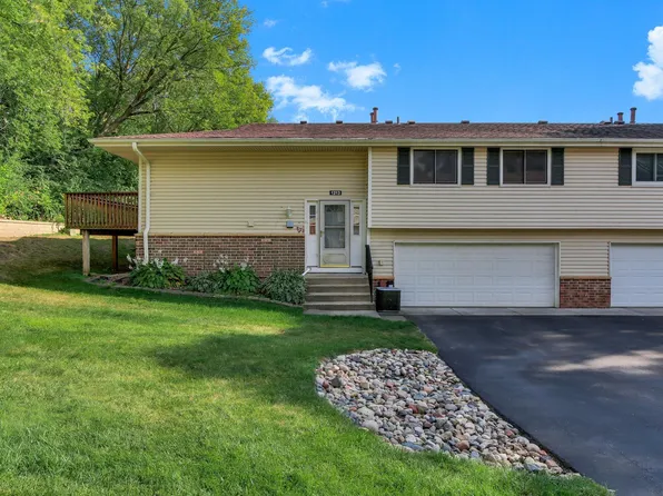 1213 Timbershore Ln, Eagan, MN 55123