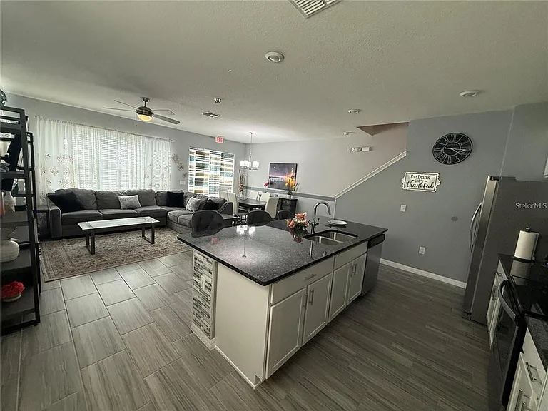 5151 Adelaide Dr — Photo 6