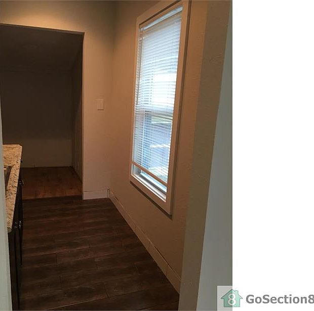 2nd image of 1031 13th Ave S #2
