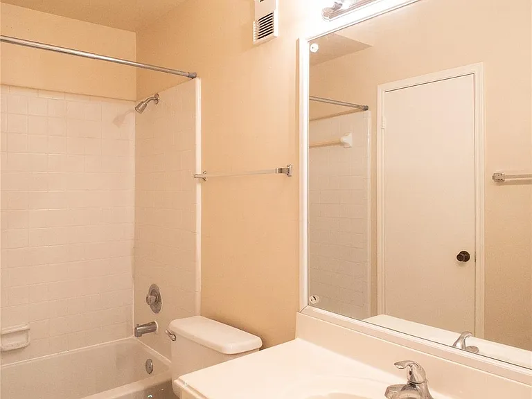 6500 Harbor Town Dr #3402 — Photo 18