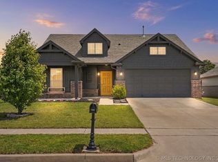 7209 S Hemlock Ave, Broken Arrow, OK 74011