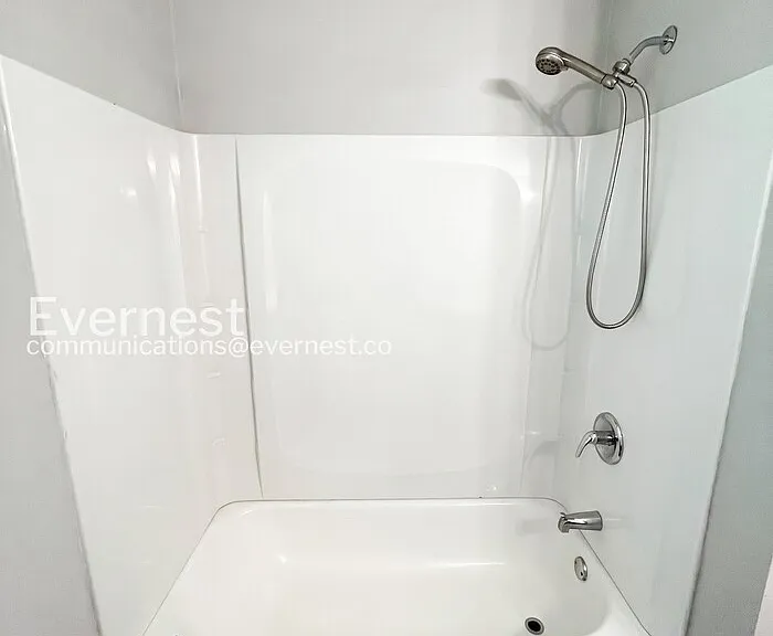 109 Shirley Dr — Photo 10
